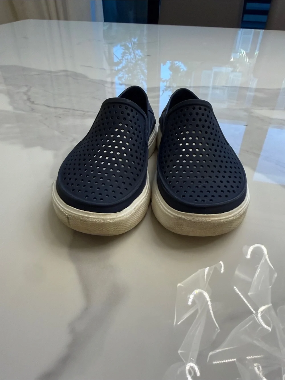 Crocs Kids Navy Blue Slip-On Water Shoes size 8